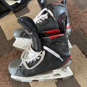 Bauer Vapor 2X Pro Hockey Skates Pro Stock 9 (Used)