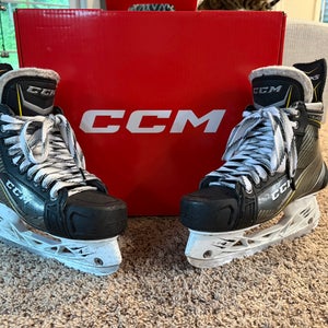 CCM Tacks Classic Hockey Skate Size 6