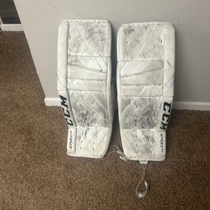 33"  CCM Extreme Flex 5.9 Goalie Leg Pads (Used)