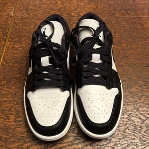 Unisex  Size M 7.0 (W 8.0) Air Jordan Jordan 1 Low Shoes (New)