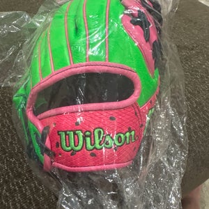 2024 Wilson RH Infield A2000 Baseball Glove 11.5" (New)