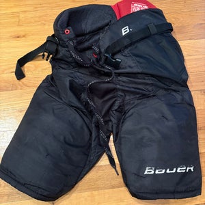 Large Junior Bauer Vapor X700 Hockey Pants (Used)