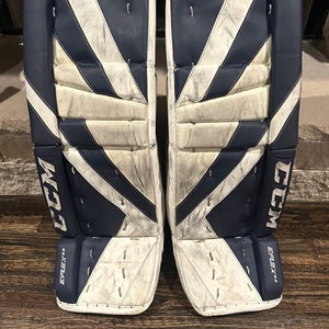 30"+1 CCM Extreme Flex E5.5 Goalie Leg Pads (Used)