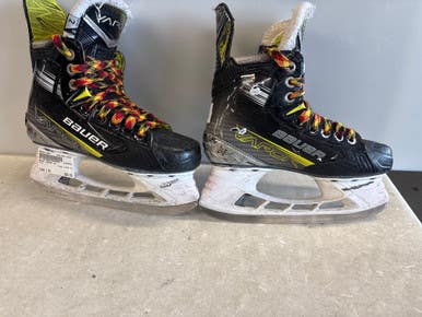 Used Bauer VAPOR X4 Junior Hockey Skate Junior 02 11858-S000077080