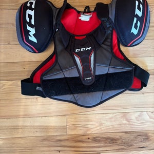 Senior Medium CCM Shoulder Pads (New)