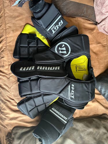 Small / Medium Warrior Ritual GT Goalie Chest Protector (Used)