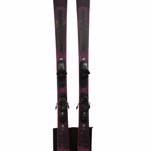 Atomic Cloud Q12 Used 2023 Skis (166cm) with Atomic M 10 Bindings