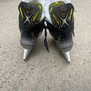 Bauer Vapor 3X Hockey Skates Regular Width Size 3 (Used)