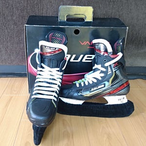 Senior New Bauer Vapor 2X Hockey Skates Extra Wide Width Size 8.5