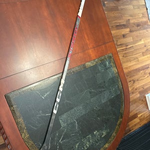 Intermediate CCM Jetspeed FT6 Pro Right Handed Hockey Stick P88  65 Flex (Used)