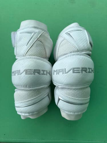 Adult Maverik M6 Arm Pads (Used) | Medium