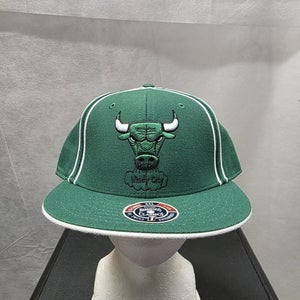 NWT Chicago Bulls Twins Enterprise Hardwood Classic Fitted Hat 7 5/8 XXL NBA