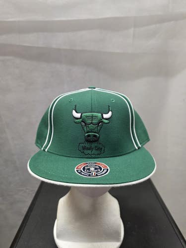 NWT Chicago Bulls Twins Enterprise Hardwood Classic Fitted Hat 7 3/4 XXXL NBA
