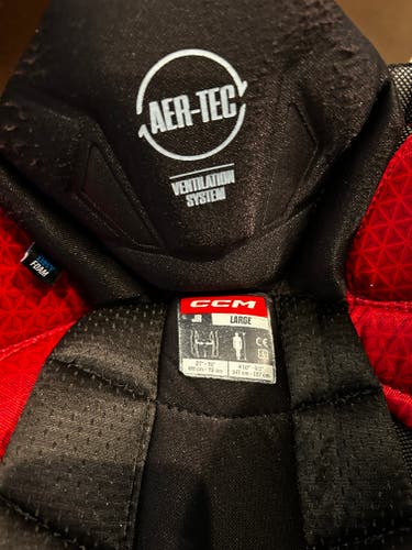 Intermediate Large CCM Jetspeed ft6 Hockey Pants (Used)