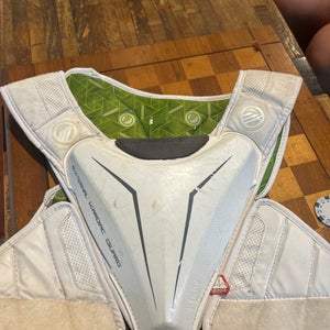 Large/Extra Large Adult Maverik MAX EKG Shoulder Pads (Used)