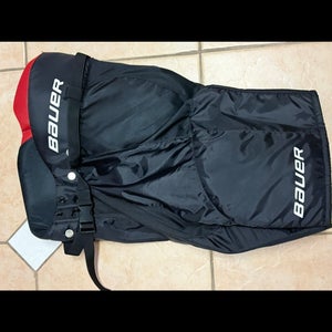 Bauer Senior small hockey padded shorts