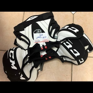 Ccm Junior small hockey chest protector