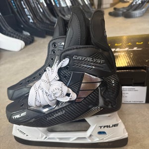 Size 7 NHL Mitch Marner True Catalyst Pro Custom Hockey Skates Regular Width Pro Stock (New)