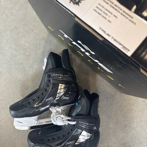 Size 7 NHL Mitch Marner True Catalyst Pro Custom Hockey Skates Regular Width Pro Stock (New)