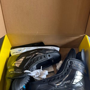 Size 7 NHL Mitch Marner True Catalyst Pro Custom Hockey Skates Regular Width Pro Stock (New)