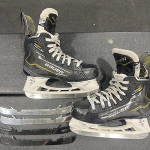 Bauer Supreme M40 Hockey Skates Regular Width Size 4 (Used) With 2 Sets Of Bladetech Steel