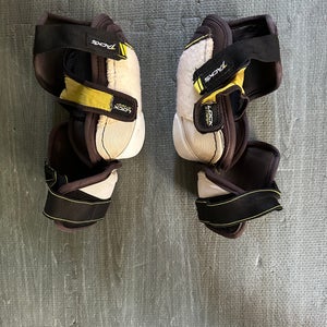 Senior Large CCM Tacks 9060 Elbow Pads (Used)