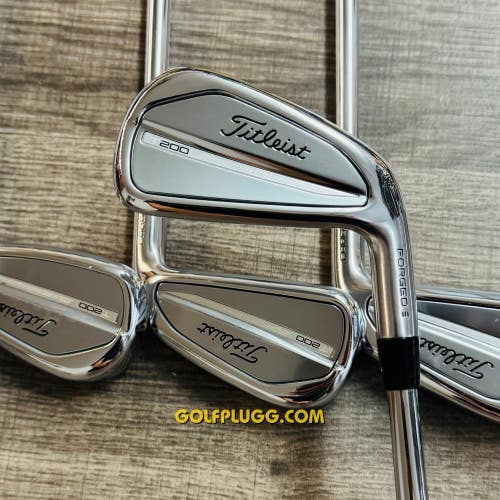 Titleist T200 2023 Iron Set 4-9 / AMT White, Stiff Flex (495)