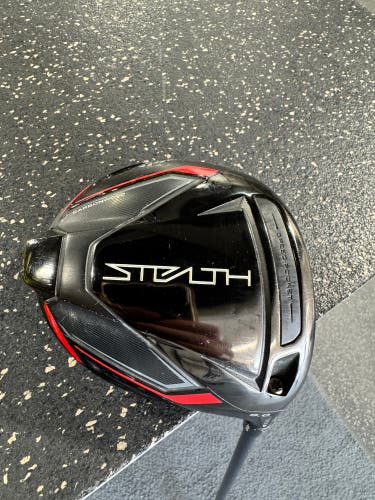 TaylorMade Stealth Right Handed Driver Regular Flex 9 Loft (Used)