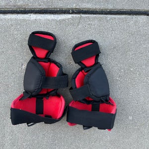 YOUTH CCM KP 1.5 goalie knee guards