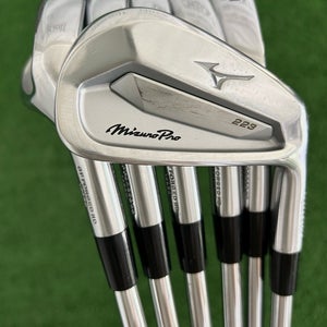 Mizuno Pro 223 Forged Iron Set 5-P / KBS Tour-V 110 Stiff