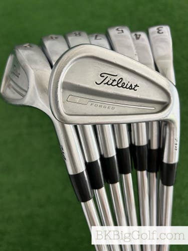 Titleist CB 714 Forged Iron Set 3-P / Dynamic Gold 120 Stiff