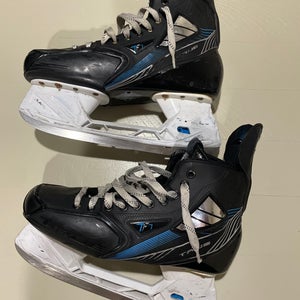 True TF7 Hockey Skates Regular Width 11 (Used)