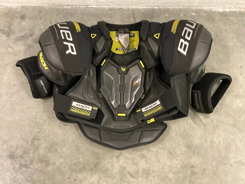 Used Intermediate Large Bauer Supreme Mach Shoulder Pads