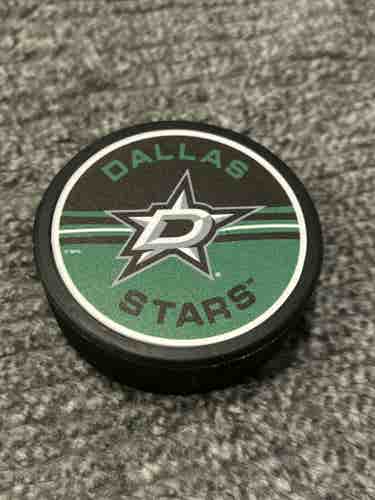 Dallas Stars NHL Hockey Puck