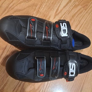 Men's Size M 13.5 (W 14.5) Sidi 5 Fit Mega Bike Shoes (Used)