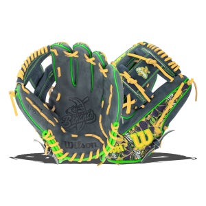 Used Wilson WBW102220115 Right Hand Thrower - Excellent Condition