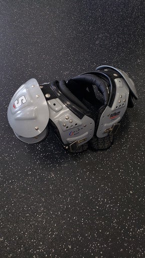 Used Schutt Y FLEX FB Shoulder Pads Grey XS 11849-S000029366