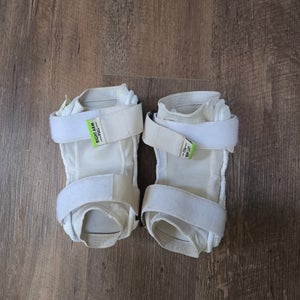 Medium Adult STX Cell V Arm Pads (Used)