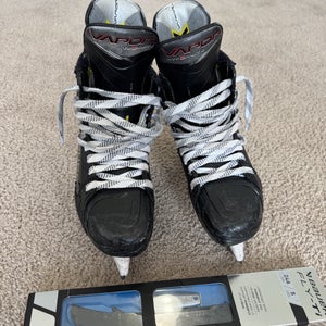 2024 Bauer Vapor Hyperlite 2 Hockey Skates Size 5.5 (Used)