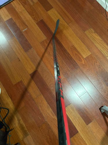 Senior CCM JetSpeed FT4 Pro Right Handed Hockey Stick P28 Pro Stock (New)