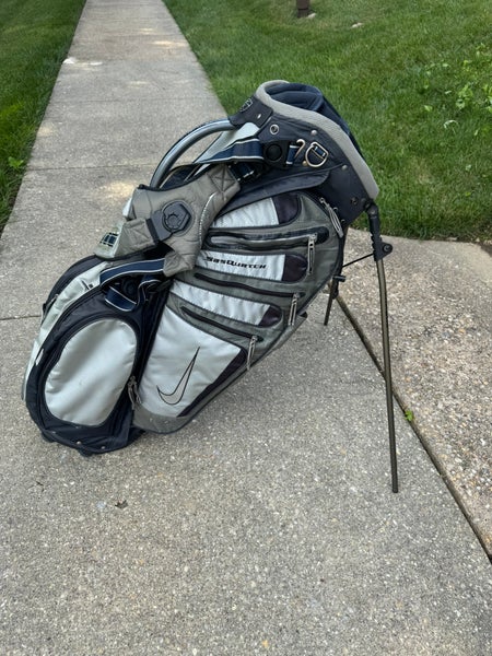 Nike Sasquatch SQ 14-Way Divider Golf Stand Bag