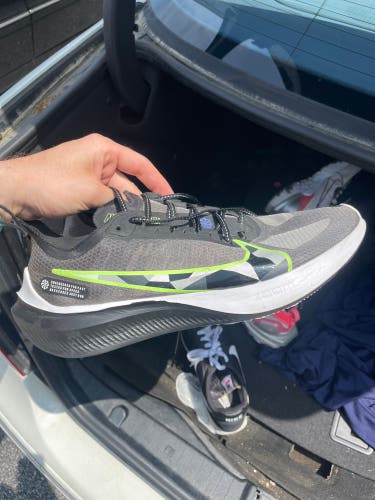 Nike zoom fly Running Shoes Size 12