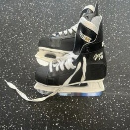 Used CCM CHAMPION 90 Youth Hockey Skate Youth 12.0 11849-S000029360