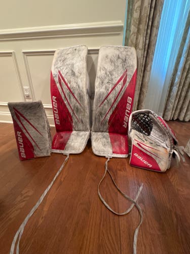 35" Bauer Hyperlite 2 Regular Goalie Full Set Pro Stock (Used)