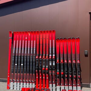 Mens FIS WORLD CUP ATOMIC GS SKIS