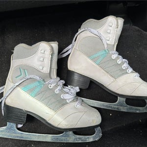 Soft Cameo Figure Skates size 4