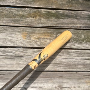 Victus Tatis21 Maple Bat (-3) 32" (Used)