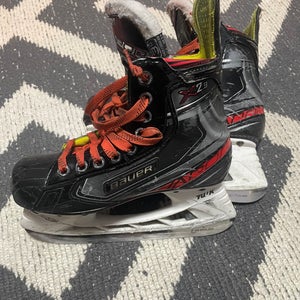 Bauer Vapor X2.9 Hockey Skates Regular Width Size 3 (Used)