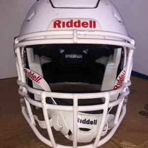 USED RIDDELL FLEX ADULT HELMET - MEDIUM - METALLIC WHITE