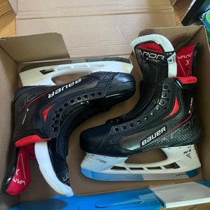 Bauer Vapor 3X Pro Hockey Skates Extra Wide Width   Size 6 (Used)